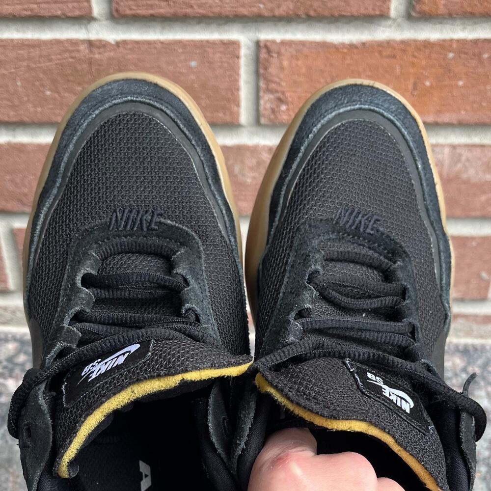 Nike SB Day One Black Gum Shoes / Kids 6.5Y Women 8 / Skateboarding School - Picture 6 of 11